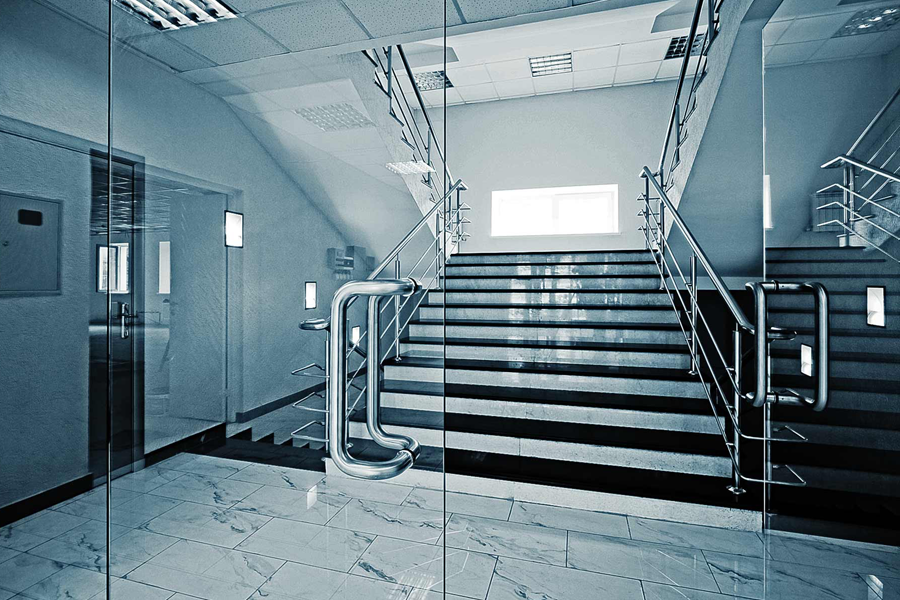 Toughened Safety Glass in Commercial Complex